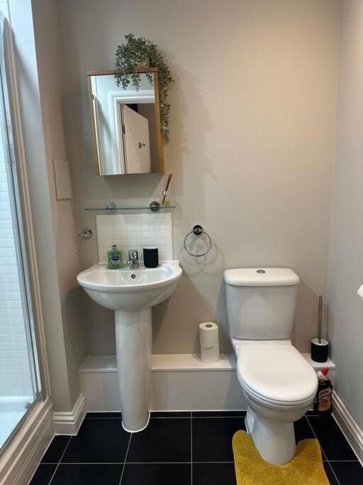 Cute Apartment Next To Colindale Station Edgware Luaran gambar