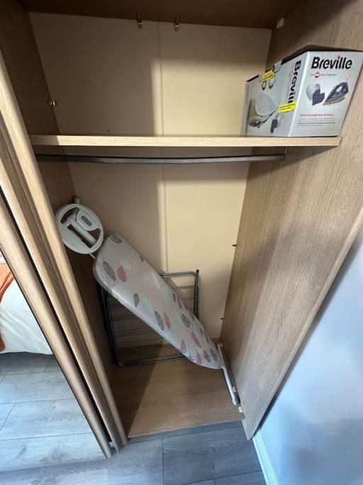 Cute Apartment Next To Colindale Station Edgware Luaran gambar